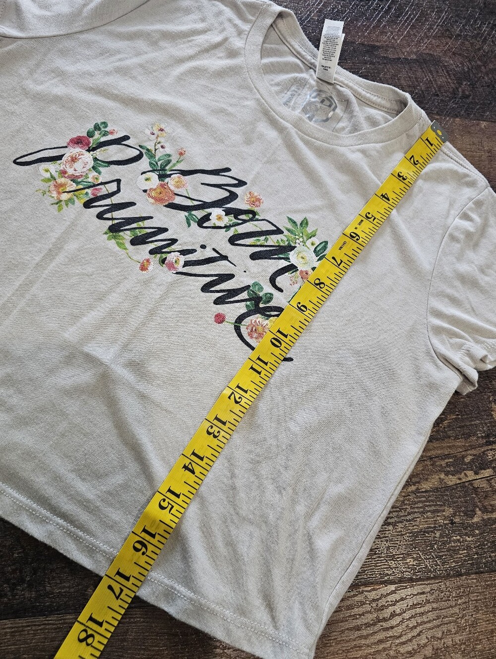 Born Primitive Floral Graphic Cropped Tee - Cream/light Tan Women's Small - Picture 6 of 8